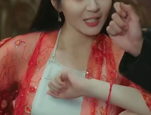 女王爷的极品快递员 第89集