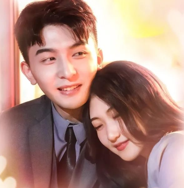 闪婚老公是首富 第01集