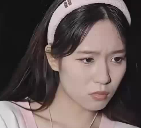 闪婚后被豪门大叔宠上瘾 第01集